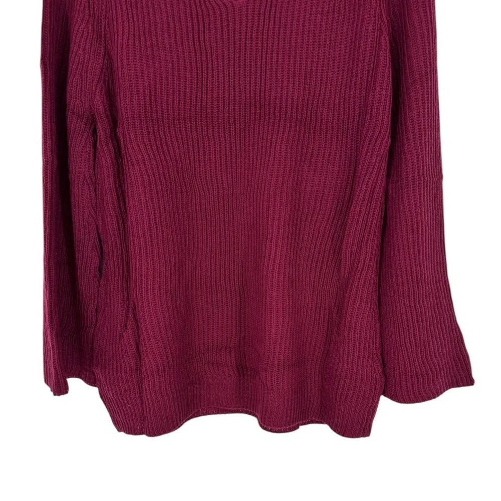 Hayden LA Burgundy Knit Sweater size 1X Flared Cuff Long Sleeve NWT Back Cutout